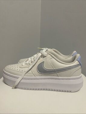Nike platform shoes